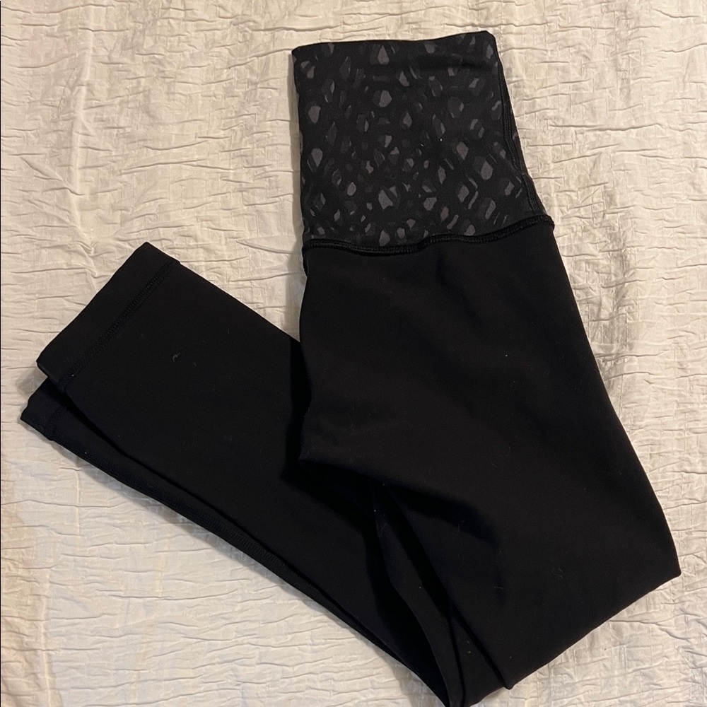 Lululemon Athletica High Waist Black Patterned Leggings